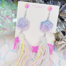 Load image into Gallery viewer, Festive Hooray Peranakan tassel all the way 2