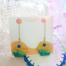 Load image into Gallery viewer, Vacation view