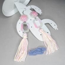 Load image into Gallery viewer, Doodles come alive Floflo Meows Tassels all the way