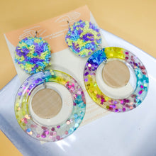 Load image into Gallery viewer, Mix & Match 2.0 circular pomz with wood charm