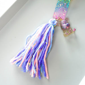 Dreams you wish 2.0 Bearby bookmark with textured tassels