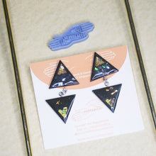 Load image into Gallery viewer, Double Triangle Zen ception