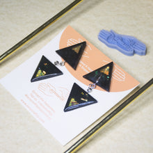 Load image into Gallery viewer, Double Triangle Zen ception