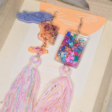 Load image into Gallery viewer, Oxpicious Bloops Mismatched Rect Layers Tassels all the way