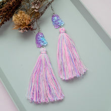 Load image into Gallery viewer, Cinderella tassels