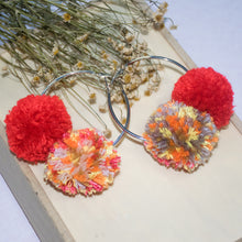 Load image into Gallery viewer, Double pomz on hoop