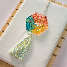 Load image into Gallery viewer, Buzzing bees tassels Necklace