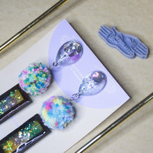 Load image into Gallery viewer, Teardrop Small Pomz Zen Rectangle