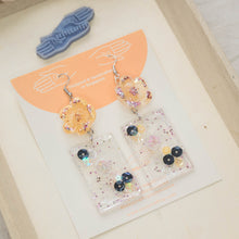 Load image into Gallery viewer, Oxpicious Bloops Floral rect with sequins