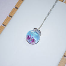 Load image into Gallery viewer, Bulb Necklace