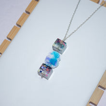 Load image into Gallery viewer, Squarey pomz necklace