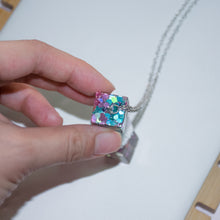 Load image into Gallery viewer, Squarey pomz necklace