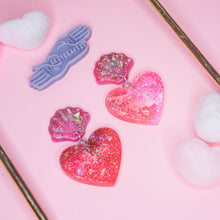 Load image into Gallery viewer, Spread Love Shelly Heart