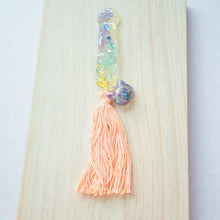 Load image into Gallery viewer, Meow cat paw with tassels Bookmark