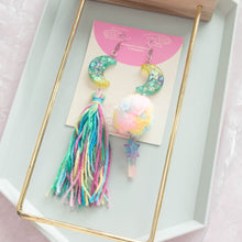 Load image into Gallery viewer, Mix & Match Asy Crescent pomz Tassels all the way