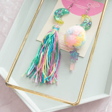 Load image into Gallery viewer, Mix & Match Asy Crescent pomz Tassels all the way