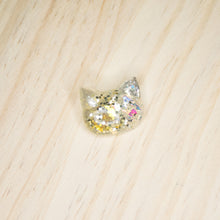 Load image into Gallery viewer, Cat face brooch