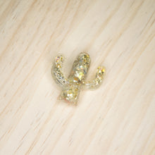 Load image into Gallery viewer, Cactus brooch