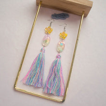 Load image into Gallery viewer, Spring Blooms Floral Shapey Tassel all the way