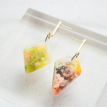 Load image into Gallery viewer, Asymmetrical Gold Bar study Shapey - Psychedelic Infinity Earrings