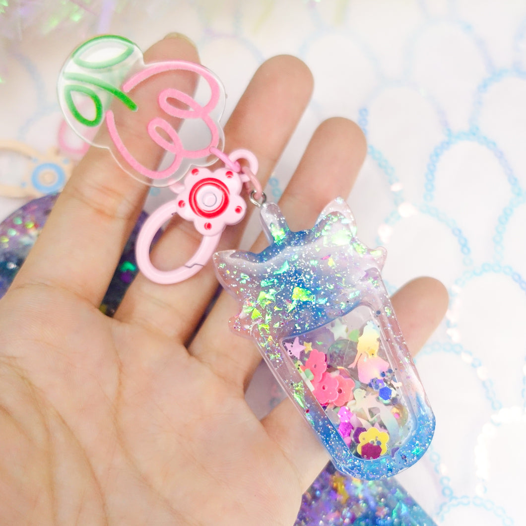 Festive Hooray shakers keychain