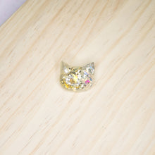 Load image into Gallery viewer, Cat face brooch