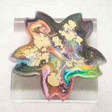 Load image into Gallery viewer, Flower 02 - Psychedelic Infinity Trinket Dish