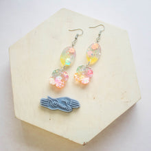 Load image into Gallery viewer, Spring Blooms Oval Florals Dangle